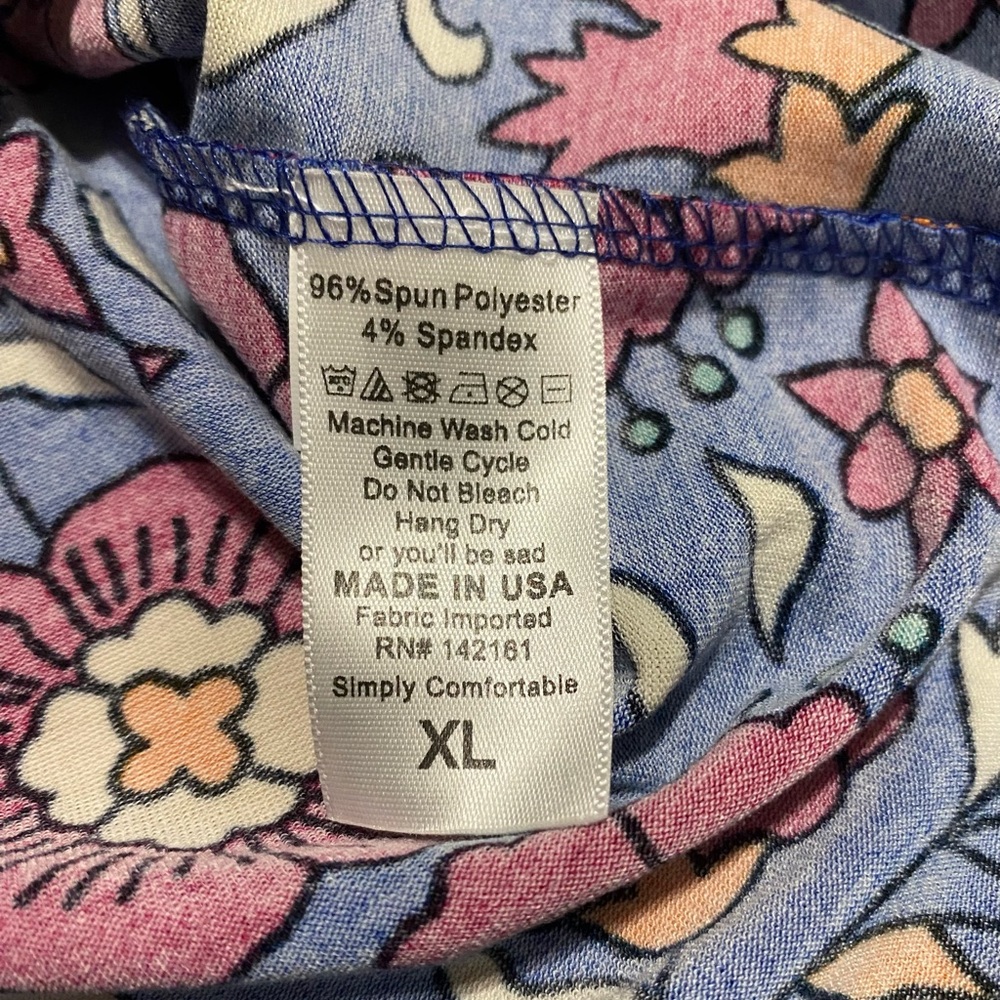 CLOSET CLEAR OUT ALL LULAROE MAKE AOFFER BUNDLE NWT OVERSIZED XL SEE PICTURES 😍 - Picture 6 of 17